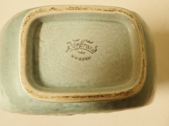 466841-13 Older tube beach porcelain 15 parts.