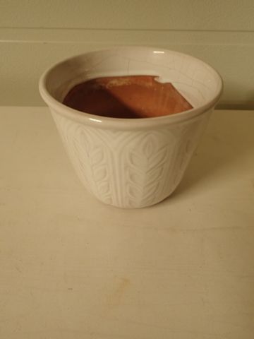 466841-20 Older tube beach porcelain 15 parts.