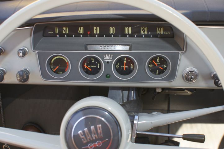 339549-17 Saab 96 DE LUXE - 61 (820 mil)