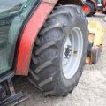 565653-15 Traktor Massey Ferguson 4225 -1997 med frontlastare, vikplog, sandspridare