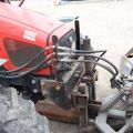 565653-25 Traktor Massey Ferguson 4225 -1997 med frontlastare, vikplog, sandspridare