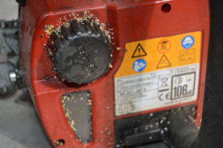 492941-6 Chainsaw Jonsered CS 2121 EL