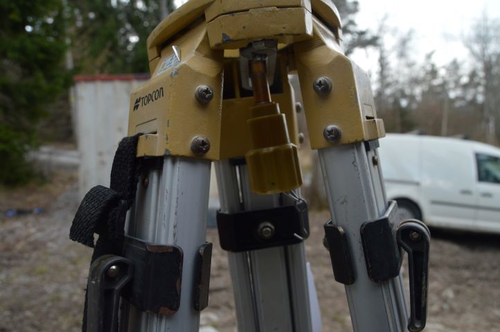 492943-6 Stand Topcon