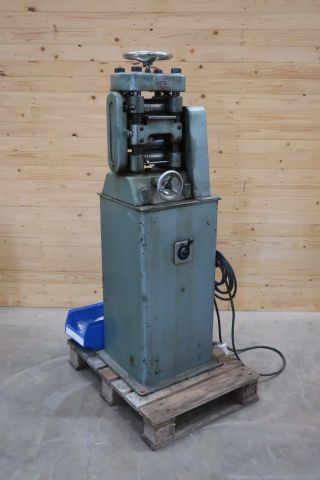 564490-1 Rolling mill Wilhelm Woeckel