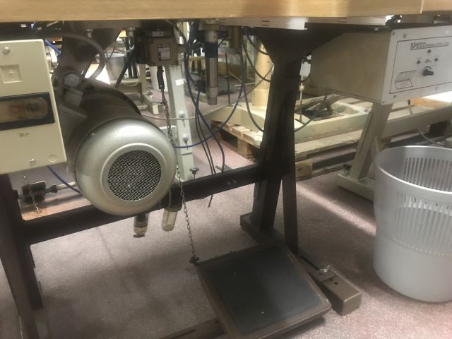 567852-6 Pfaff 901-3915-300/002 button hole machine