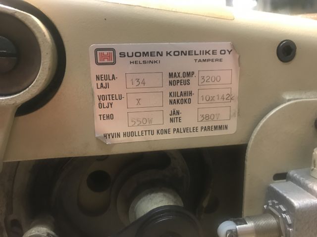 567852-9 Pfaff 901-3915-300/002 button hole machine