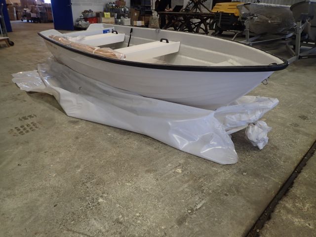 521230-4 Plastic boat Sandström Basic 380 NY