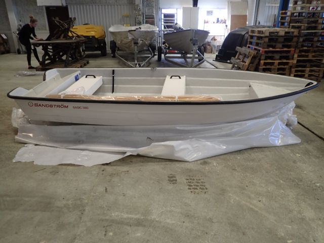 521230-5 Plastic boat Sandström Basic 380 NY