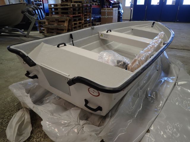 521230-6 Plastic boat Sandström Basic 380 NY