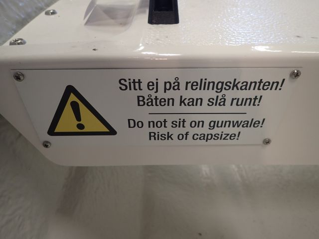 521230-22 Plastic boat Sandström Basic 380 NY