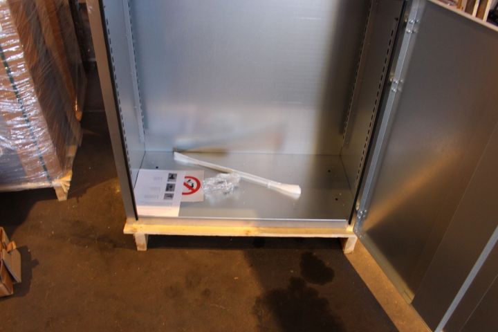 545189-4 Gas locker, Outdoor use, H1050, New