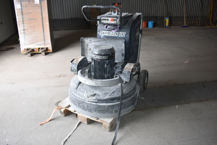 569216-4 Radio controlled concrete grinder HTC 950 RX -06