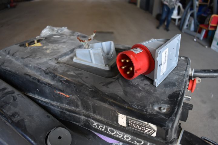 569216-13 Radio controlled concrete grinder HTC 950 RX -06