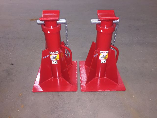 569324-9 Red Tool - Pneumatic Jack 50 Ton & 2 pcs Jack stands 15 Ton - New