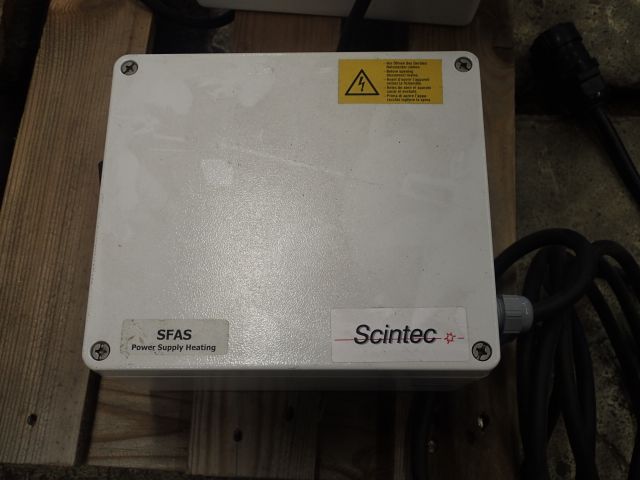520723-1 Power supplied heater Scintec