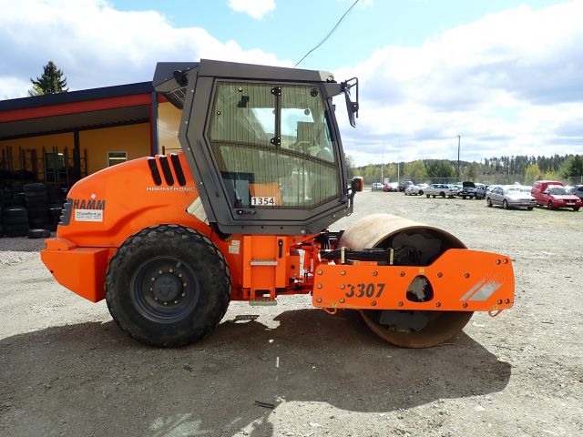 549222-8 Roller HAMM 3307 Contract No: 1706180094