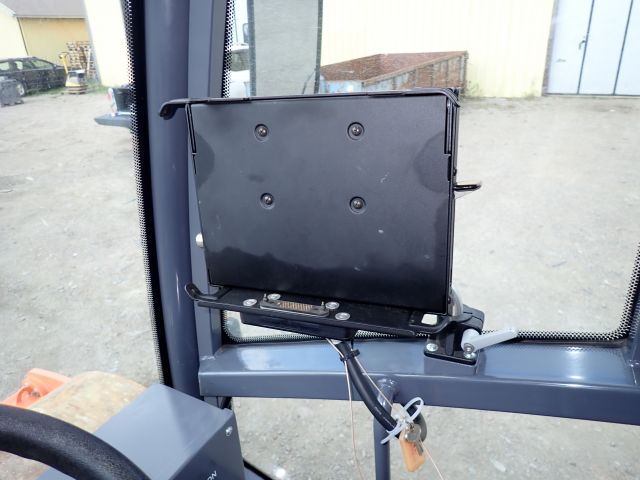 549222-33 Roller HAMM 3307 Contract No: 1706180094