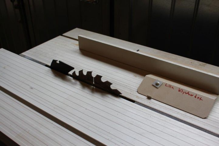 437388-4 Cleavage table Hercules FKS 2201 -09