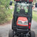574802-2 Compact tractor Kubota STV 40 -10 (incl folding plow, sand spreader & tilt trailer)