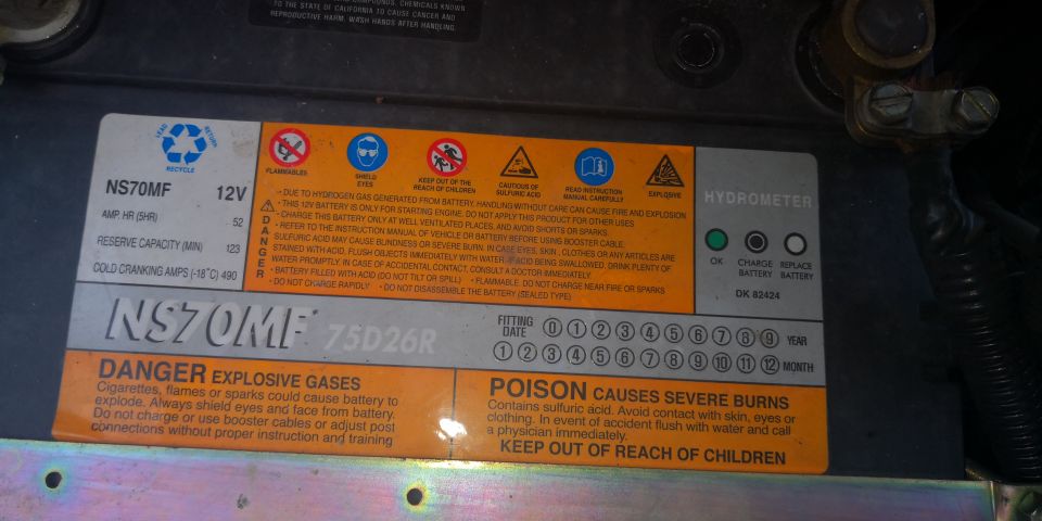 574802-24 Compact tractor Kubota STV 40 -10 (incl folding plow, sand spreader & tilt trailer)