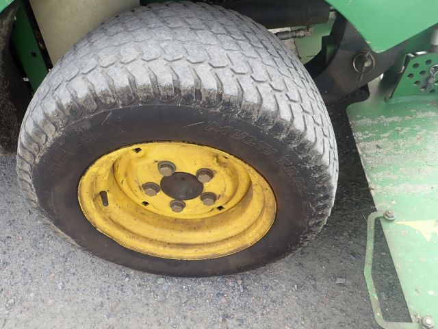 521282-31 Riding mower John Deere Series II 4WD 1445