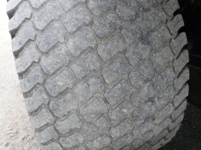 521282-32 Riding mower John Deere Series II 4WD 1445