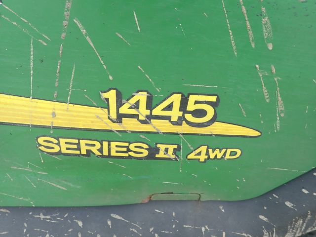 521282-37 Riding mower John Deere Series II 4WD 1445