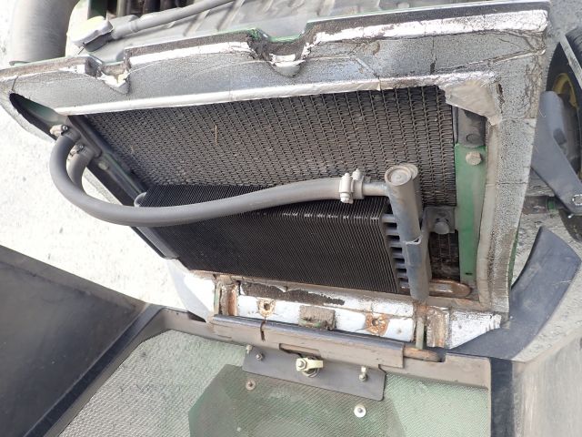 521282-44 Riding mower John Deere Series II 4WD 1445