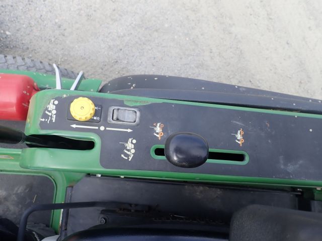 521282-56 Riding mower John Deere Series II 4WD 1445