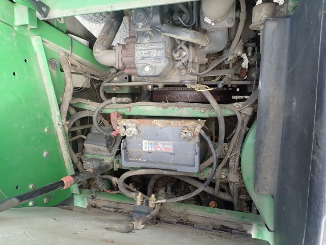 521282-58 Riding mower John Deere Series II 4WD 1445