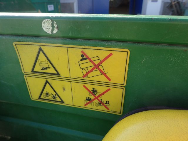 521283-20 John Deere E-Gator