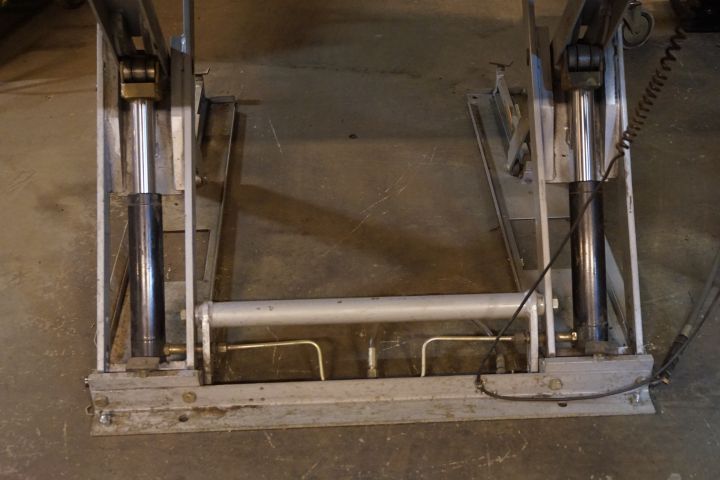 541933-3 Hydraulic lift table "Marco 100 kg"