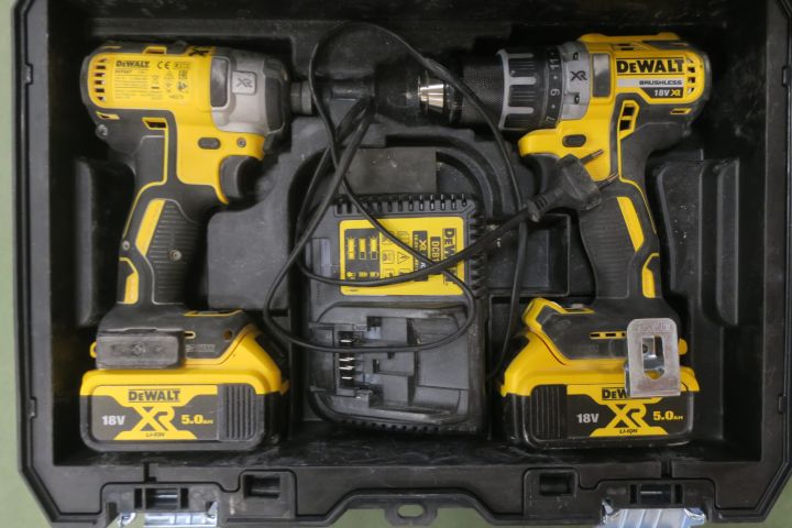 532374-2 Combokit DeWALT DCK268P2T