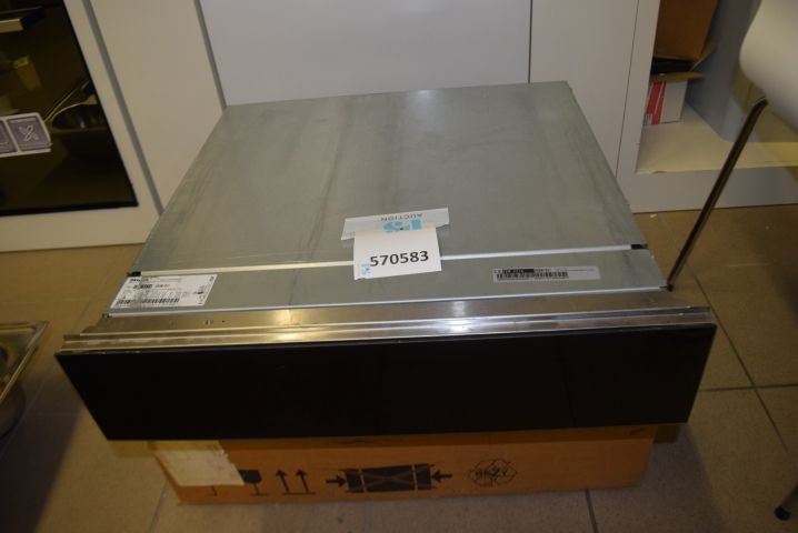 570583-2 Food & porcelain heater Miele ESW 6214 - display specimen