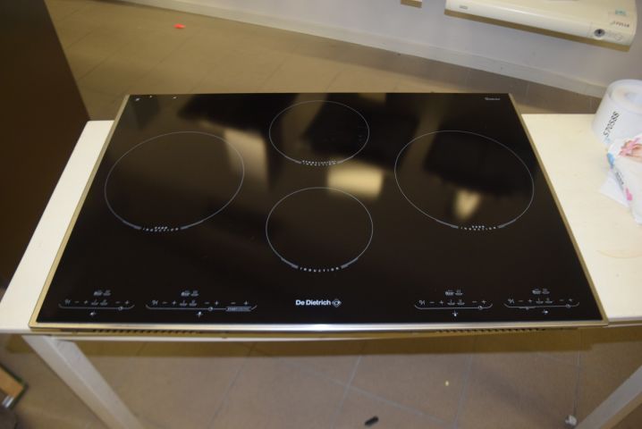 570585-2 Induction hob De Dietrich DTI308XE1 80cm - display specimen