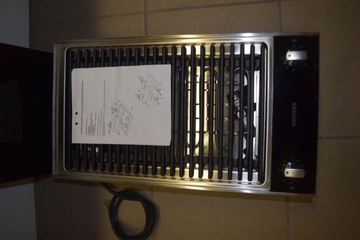 570608-5 Lavastens grill Siemens ET510501 - display copy