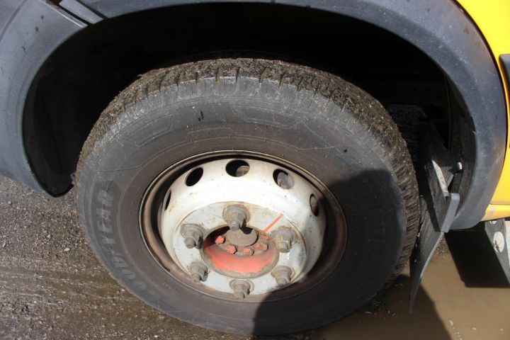 581580-17 Garbage truck Iveco Daily 4 * 2 (116249 km) -2010