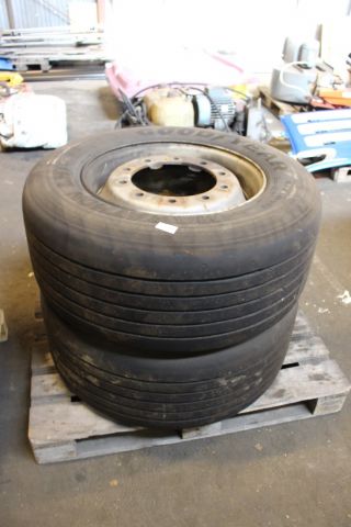 582120-1 Lastbilsdäck, 2 st, LBdach Goodgear, 385/55R225