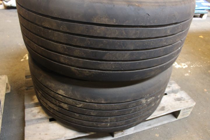 582120-4 Lastbilsdäck, 2 st, LBdach Goodgear, 385/55R225