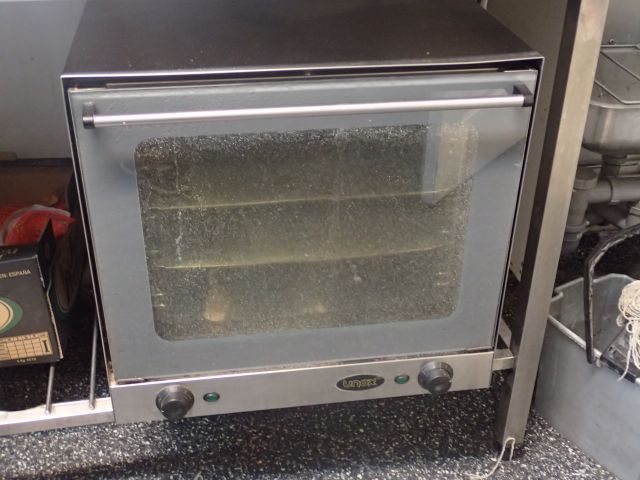 520392-1 Hot air oven UNOX XF030-TG