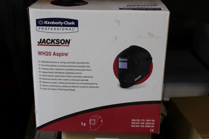 573865-7 Welding helmets 18x Jackson WH20 Aspire