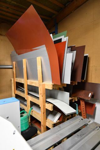 584147-9 Various new plates incl. racking