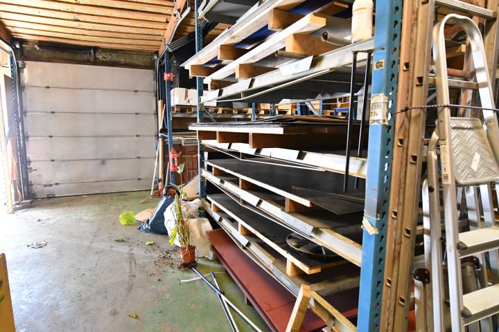 584147-11 Various new plates incl. racking