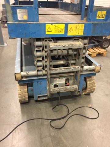 583074-14 Saxlift Genie GS-2646