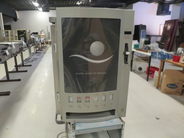 561833-1 cigarette Machine