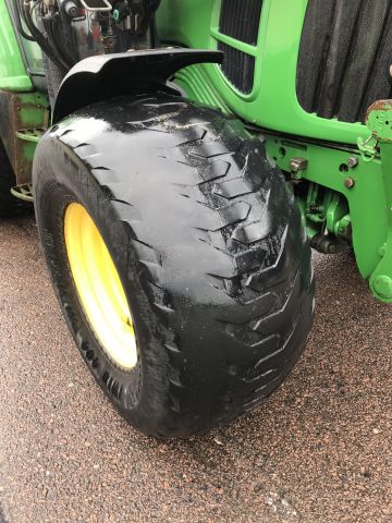 585170-7 Traktor John Deere 6330 -07 (6392,5 h, frontlastare)