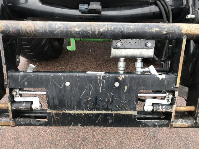 585170-22 Traktor John Deere 6330 -07 (6392,5 h, frontlastare)