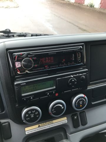 585172-25 Garbage truck Mistubishi Fuso Canter 2014 (only 2828 mil)