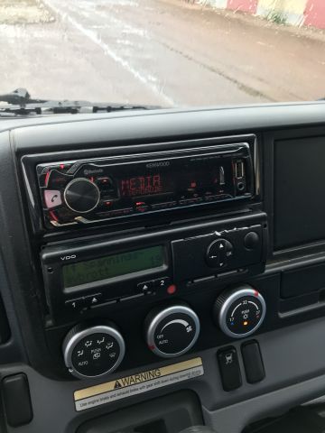 585172-26 Garbage truck Mistubishi Fuso Canter 2014 (only 2828 mil)