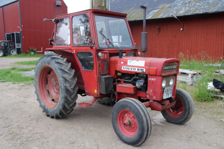 583792-9 Tractor Volvo BM430